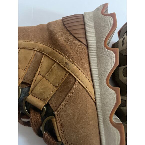 Sorel Kinectic short lace boot size 7.5 - Picture 4 of 9